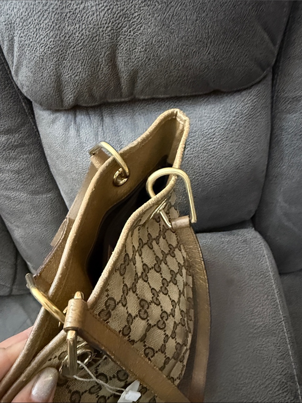 Gucci Tan GG Supreme Canvas Bucket Tote with Gold Hardware - Picture 7 of 10